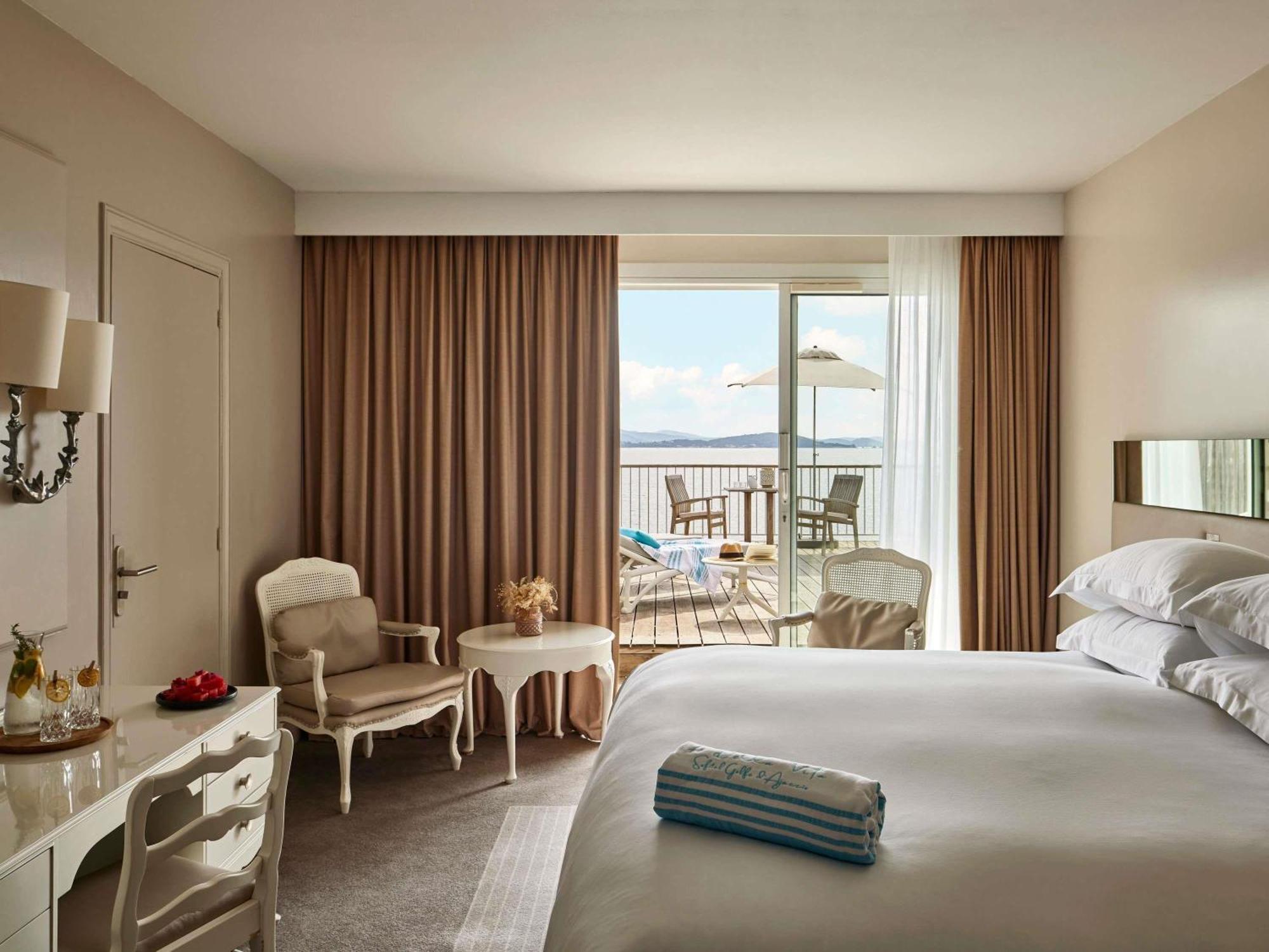 Deluxe Room Private Panoramic Solarium Sea View